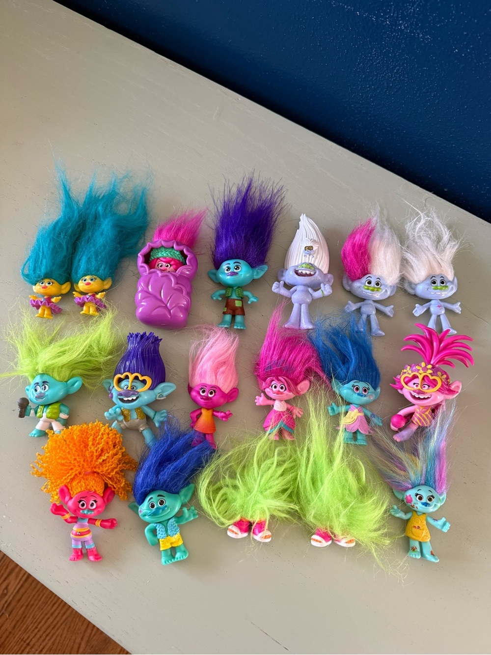 Lot of 18 DreamWorks Trolls Figurines DJ Suki Fuzzbert Smidge Guy Diamond Harper